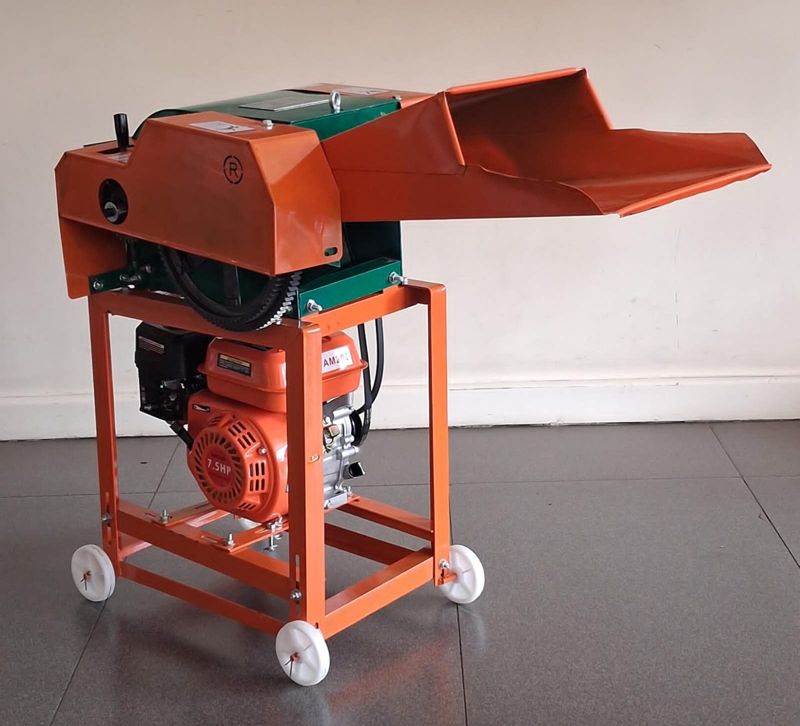 ACC300 Aico Japan High Speed Chopper Capacity 800-1200kgs/hr with 7.5hp engine