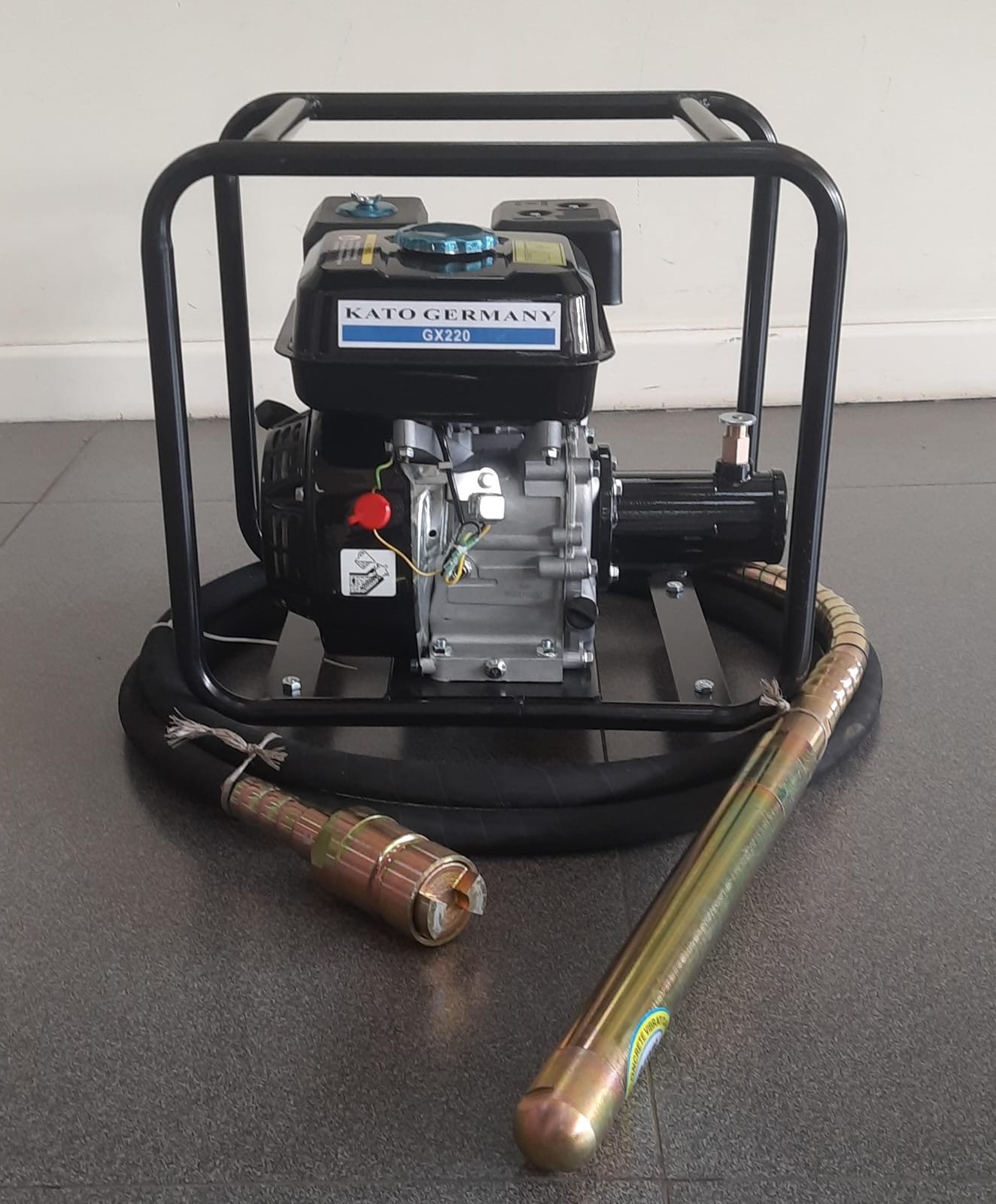 Kato Germany Poker Vibrator complete with Poker shaft 45mm