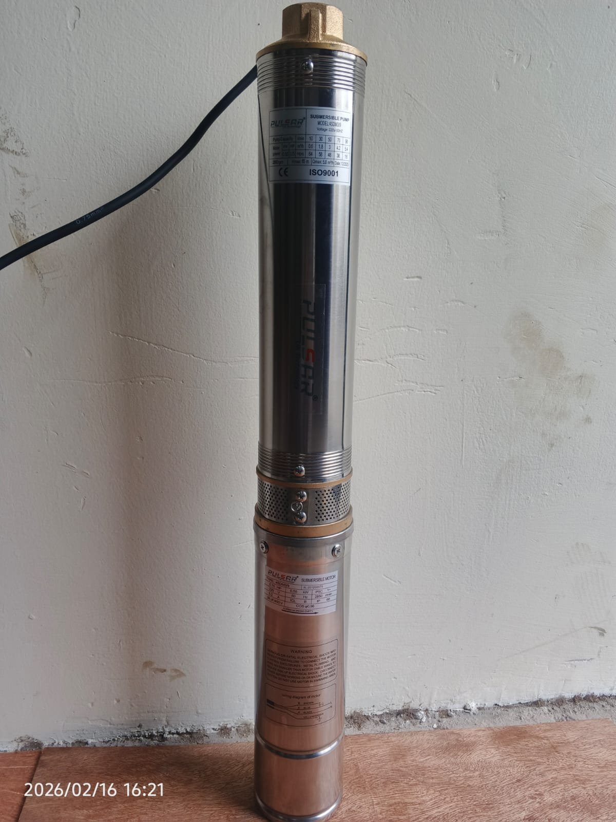 Deep well pump 1.5hp Complete with control box and 20mtrs cable PULSAR