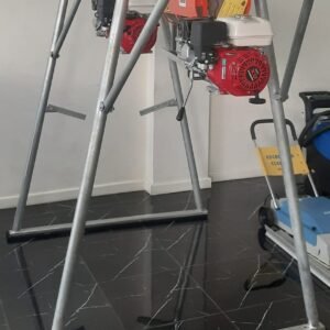 IORI ITALY PETROL CONCRETE HOIST ARRIVAL   -1/2 TONNE.