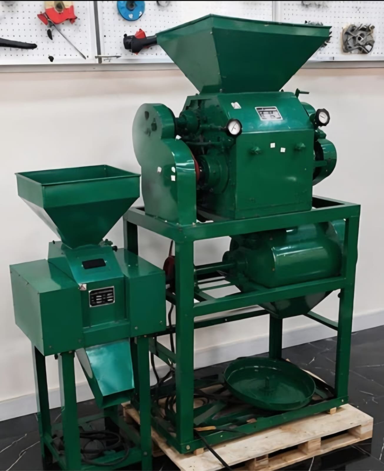 MILANO ITALIA MAIZE ROLLERMILL 10HP WITH CRUSHER