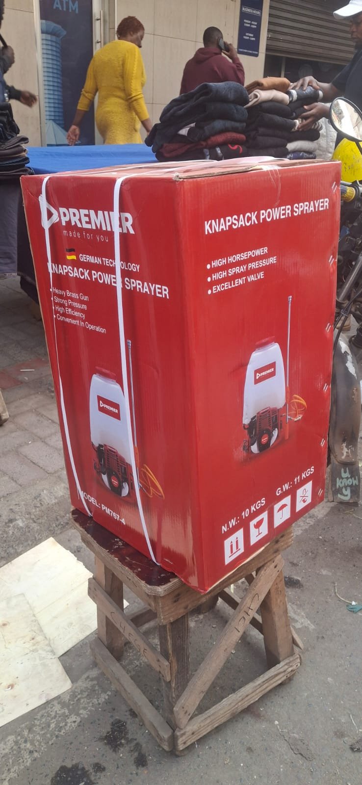 Premier Germany petrol knapsack power sprayer 4stroke - Image 2