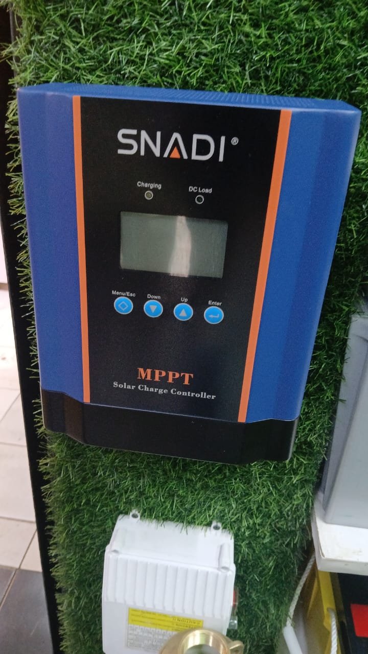 Mppt solar charge controller 40amps
