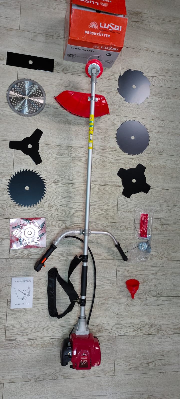 Gasoline brush cutter side pack 4stroke with 9blades LUSQI