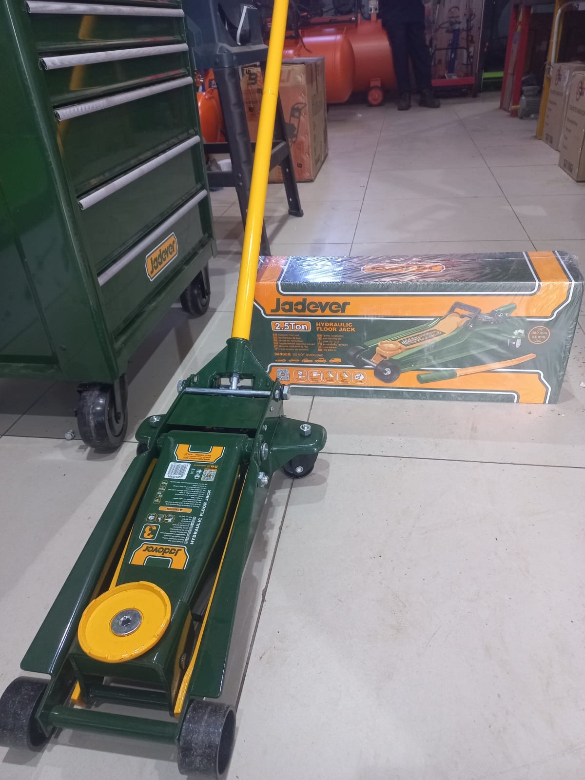 Jadever HYDRAULIC FLOOR JACK ✔️2.5Ton