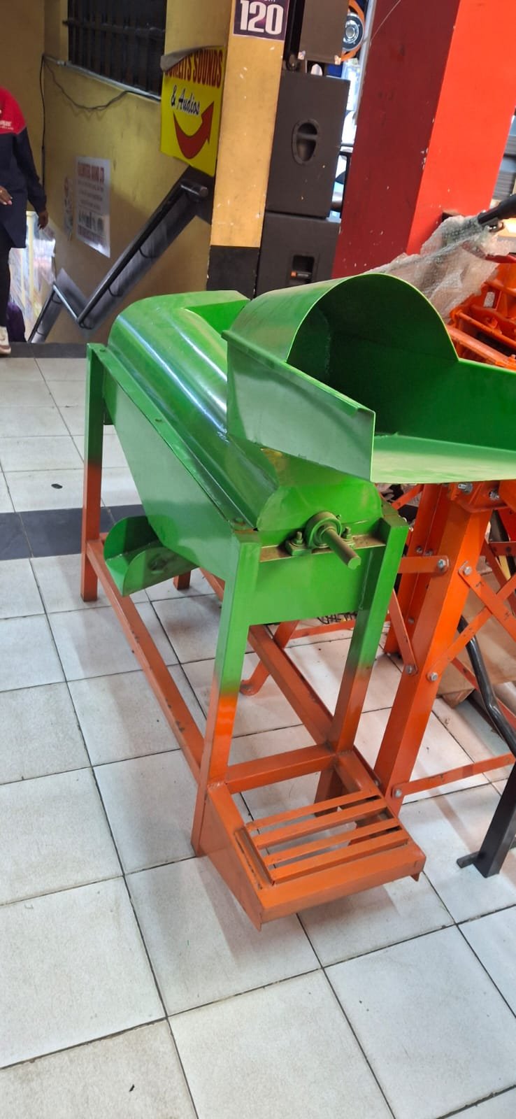 Maize sheller 7.5hp petrol engine