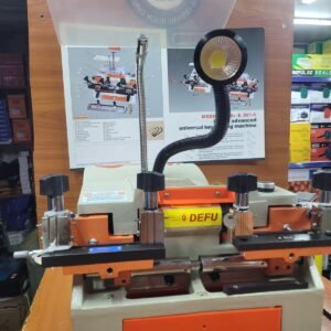 Universal long key cutting machine