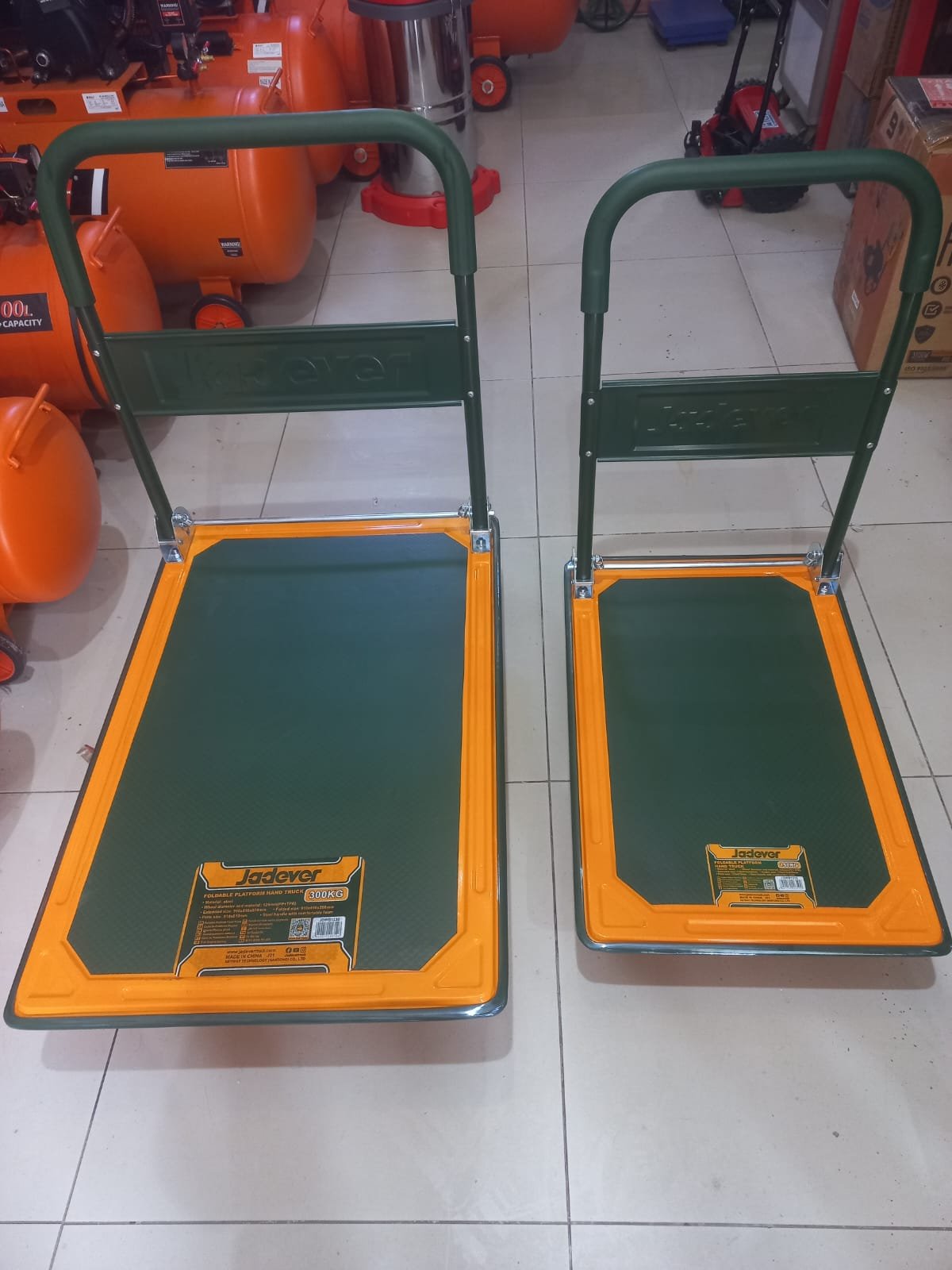 FOLDABLE PLATFORM HAND TRUCK Capacity: 150KGS