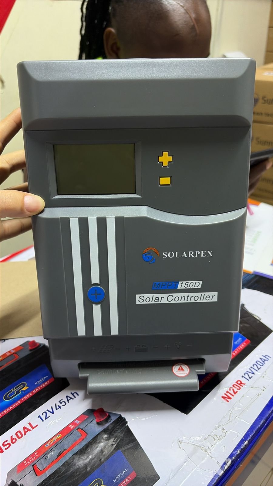 Mppt solar charge controller 60amps