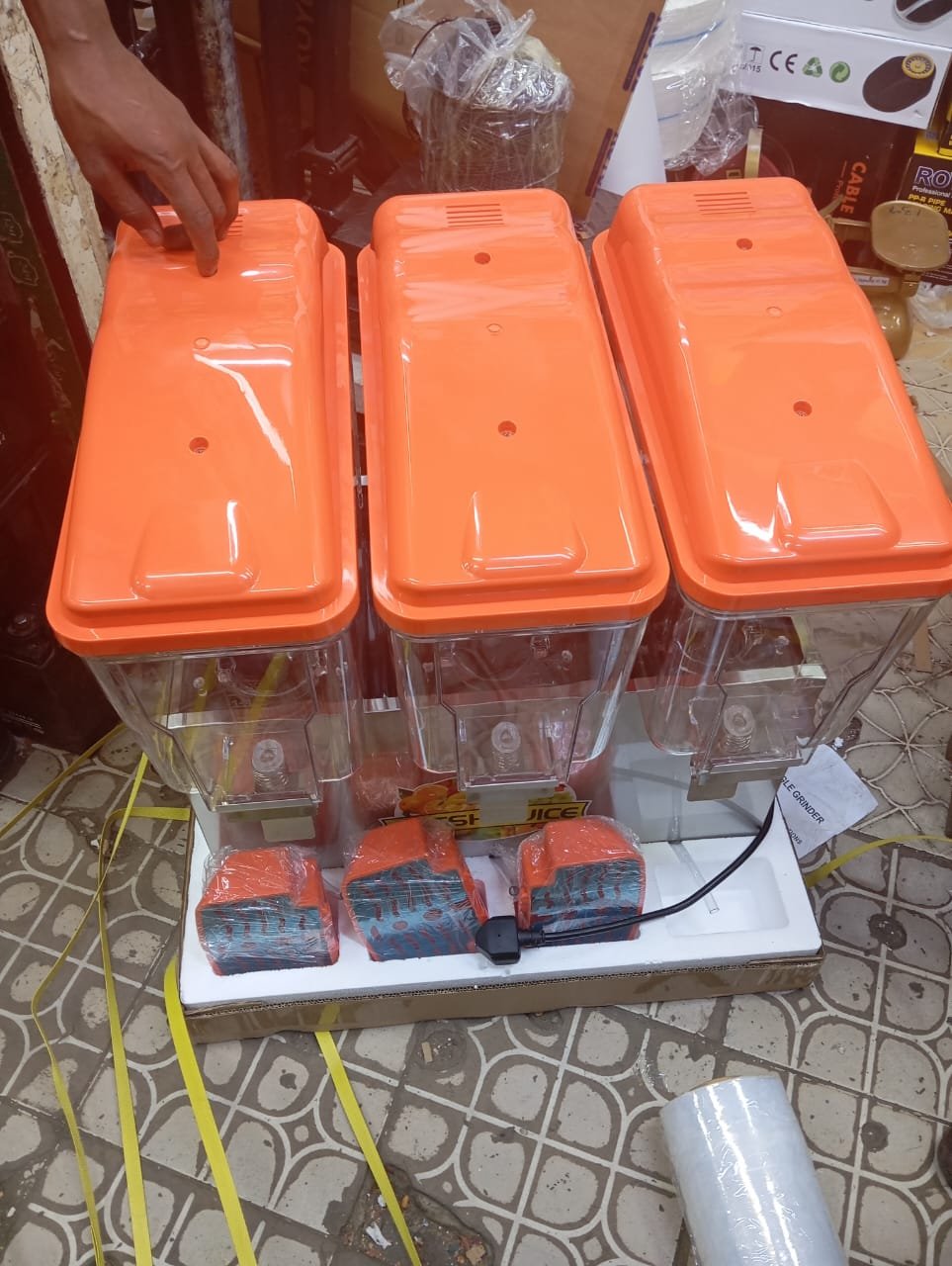 Juice dispenser 16ltrs by 3