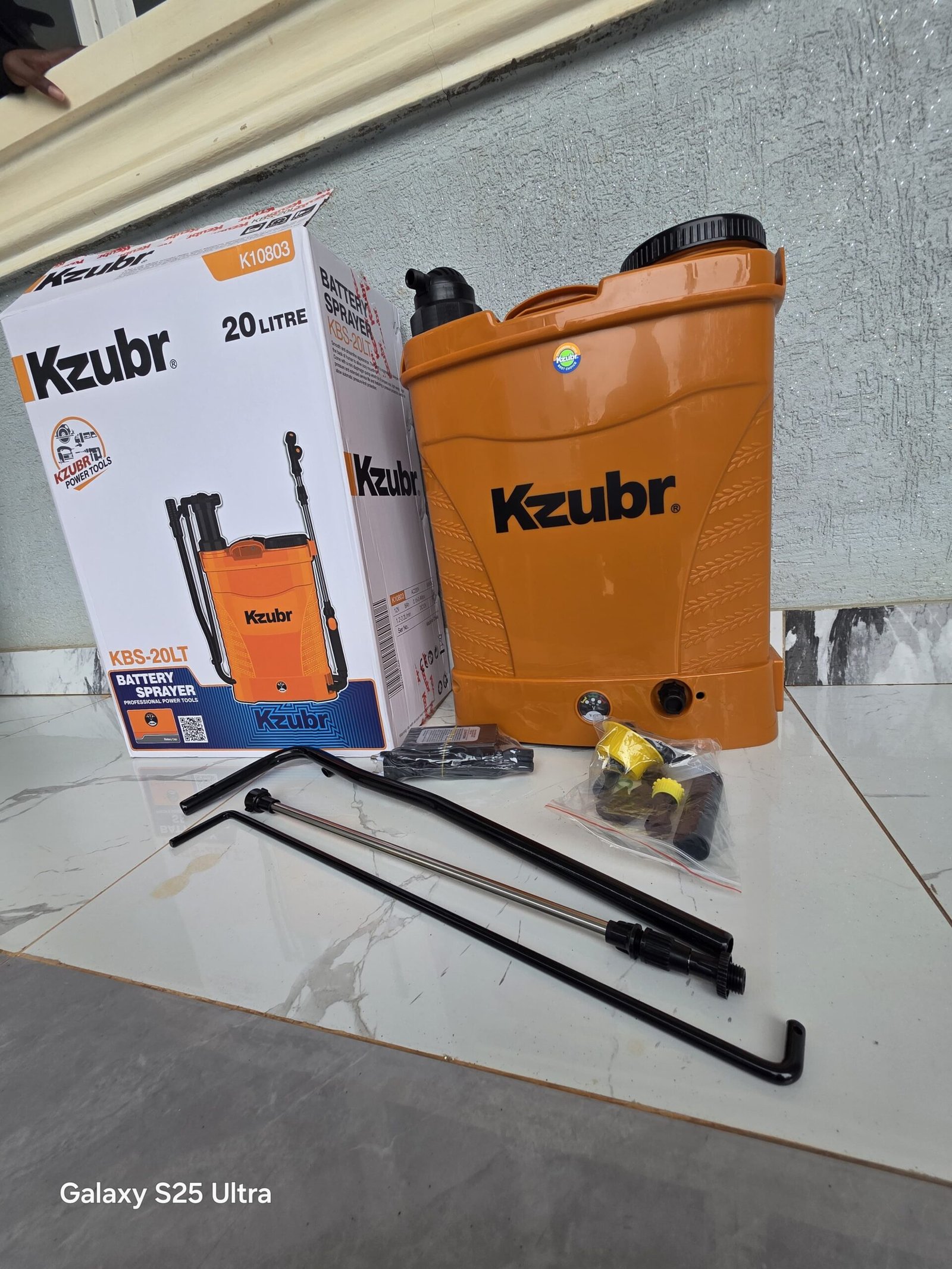 Kzubr 20litres cordless knapsack 2 in1