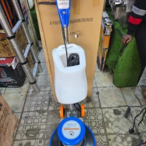 Runner floor scrubber with 3brushes
