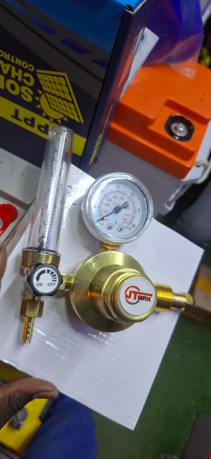 Jtmax oxygen regulator 2gauge single stage